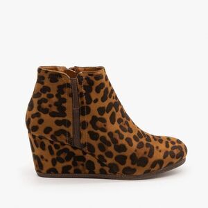 Mata burnished toe leopard print wedge booties faux suede/leather women’s size 7